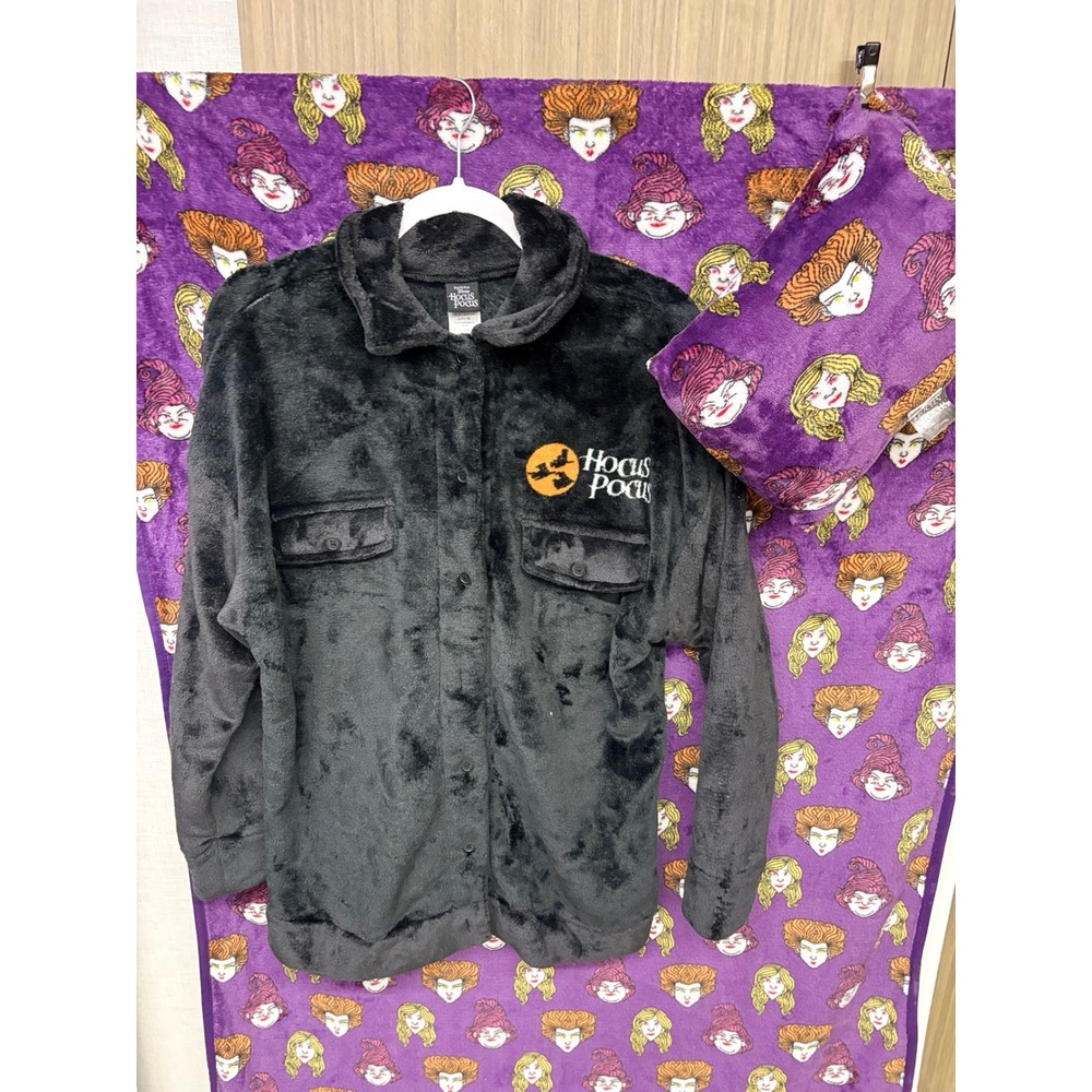 Disney Hocus Pocus Plush Fleece Shacket, Pillow & Blanket Goth Witchy Movie